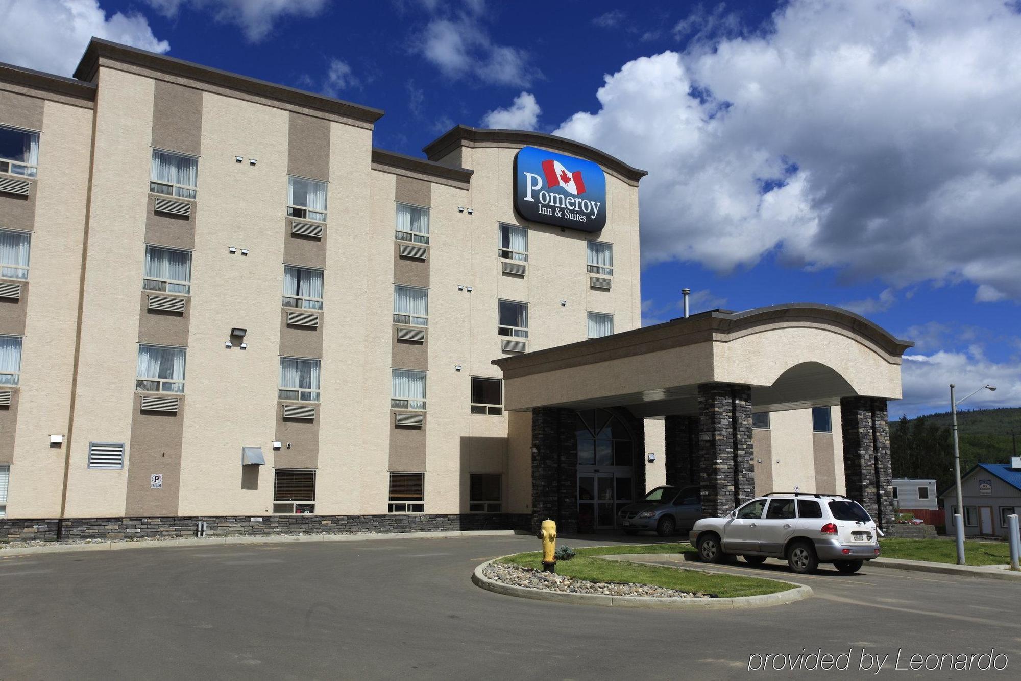 Pomeroy Inn And Suites Chetwynd Екстер'єр фото